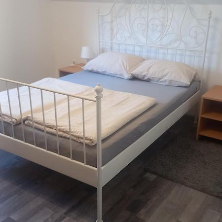 Apartmán Keti Plaški Exteriér fotografie