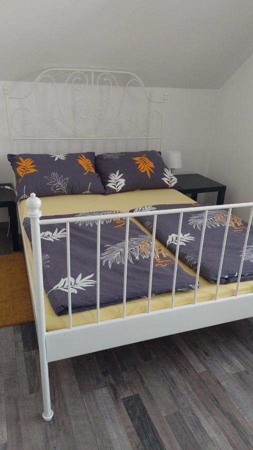 Apartmán Keti Plaški Exteriér fotografie